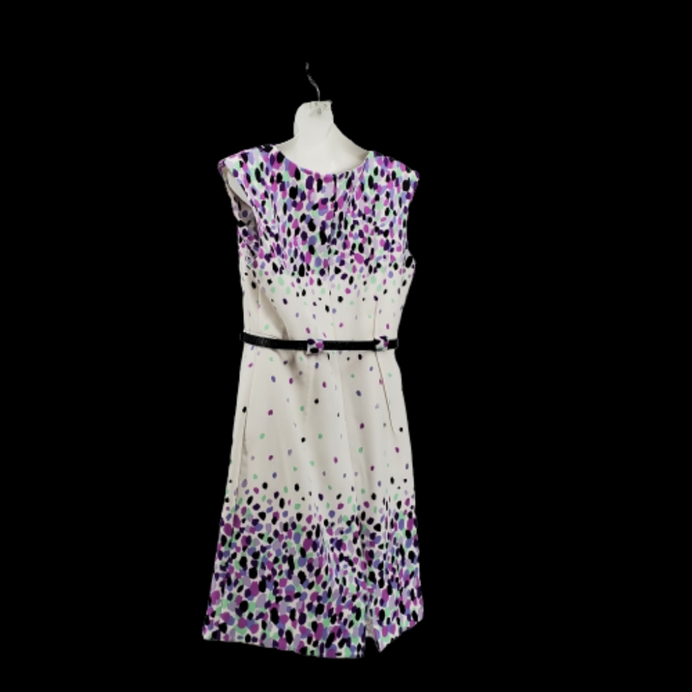 Womens size L Sleeveless EPOC by Emma & Michele